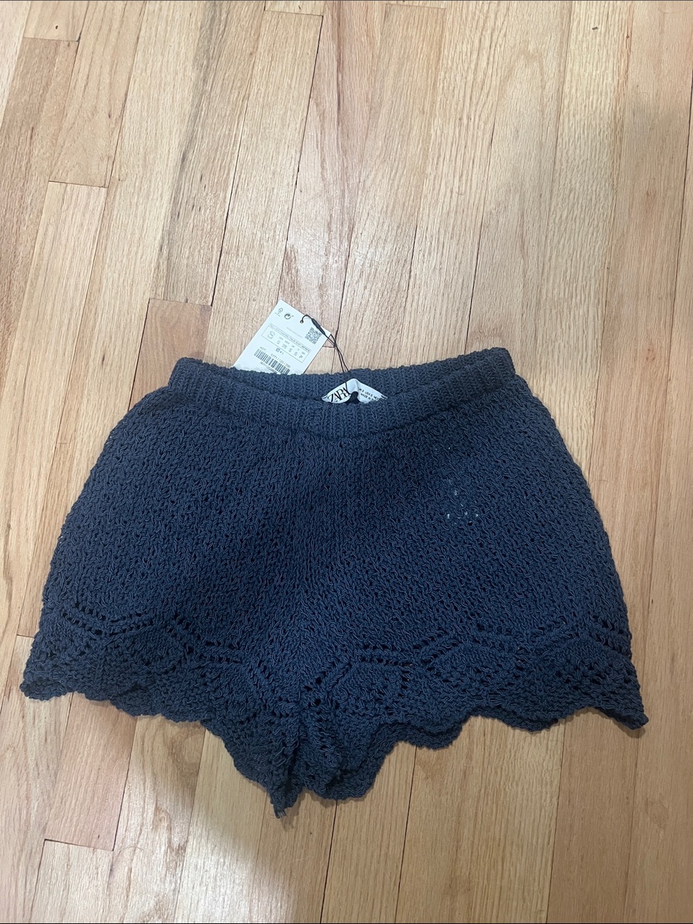 Zara navy blue Knit Scallop-Hem High Waist Shorts